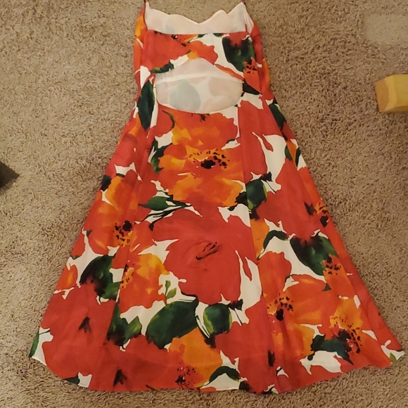 Dress - Picture 2 of 2